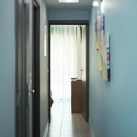 Ve *